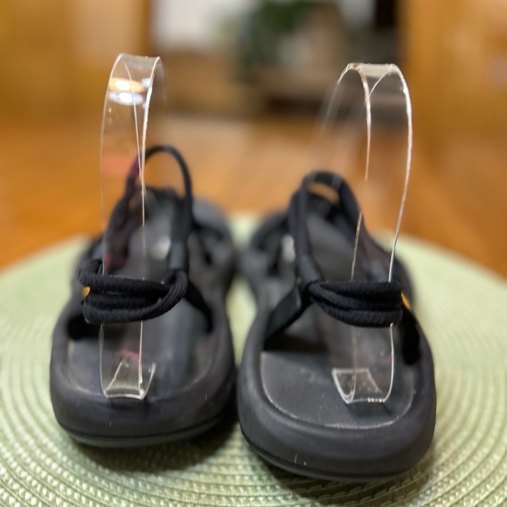 Teva Women's Strappy Black Sandals hurricane xl infinity sandal size 9 - Picture 6 of 9
